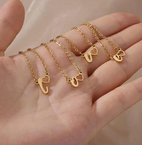 سلسال الحرف معا القلب بشكل ناعم