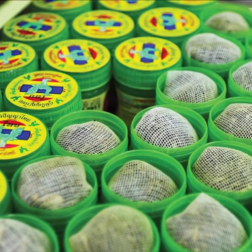 جهاز استنشاق أعشاب تايلاندية (كبير)