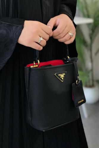 شنطة برادا - أسود