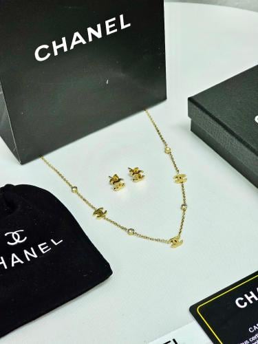 اكسسوار شانيل - ذهبي