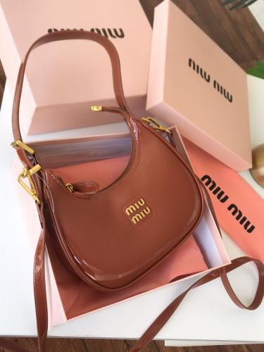 ميو ميو - كراميل