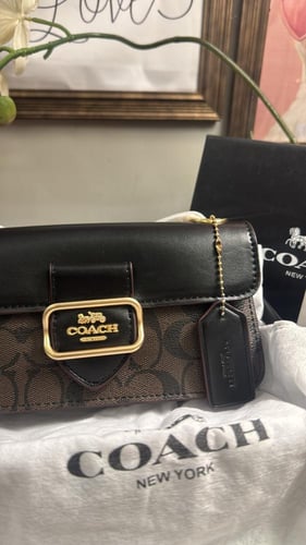 كروس كوتش - بني غامق