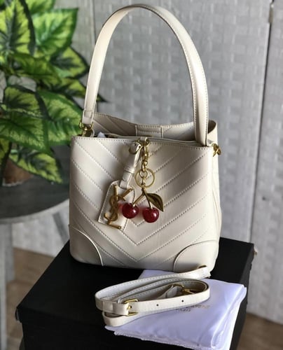 شنطة سان لوران M -بيج