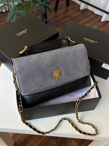 شنطة شانيل M - رمادي