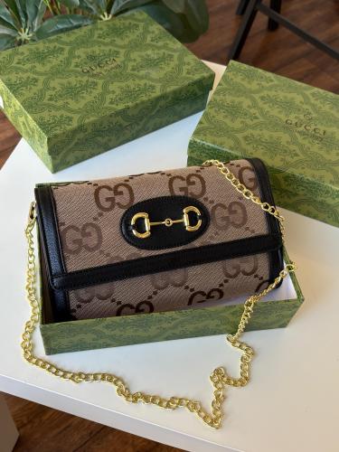 شنطه كروس قوتشي - اسود