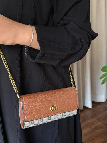 شنطه كروس قوتشي - بني