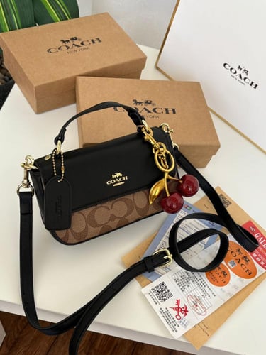 كوتش 18 سم - اسود بيج