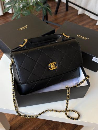 شنطة شانيل M - اسود