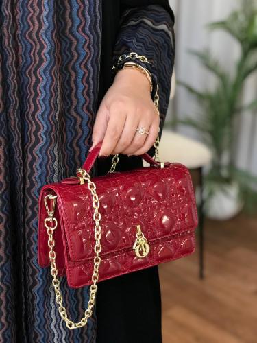 شنطة ديور - عنابي جلد لامع