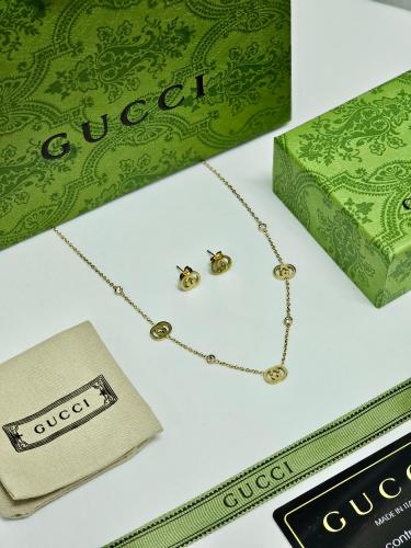 اكسسوار قوتشي - ذهبي