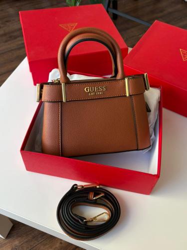 شنطة جيس - بني جملي