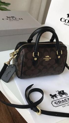 شنطة كوتش روان -بني غامق