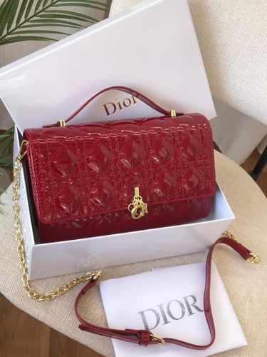 شنطة ديور - عنابي جلد لامع