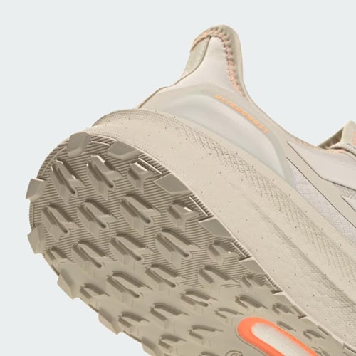 جزمة أديداس ULTRABOOST 5 GTX نسائي