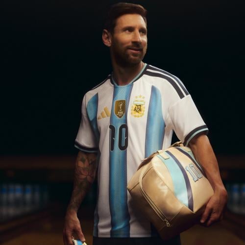 تيشيرت منتخب الأرجنتين 2026 الأساسي ( نسخة الاعبين...