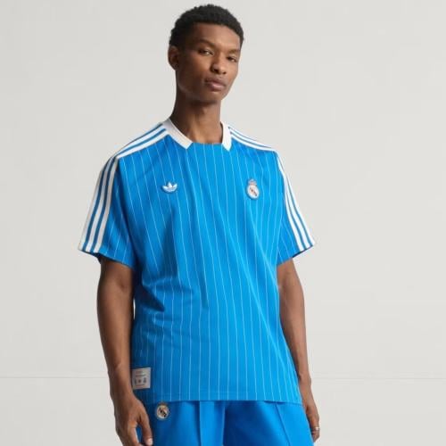 تيشيرت ريال مدريد 2025/26 لايف ستايل