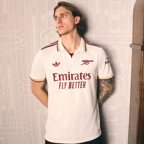 تيشيرت ارسنال الرسمي 205/26 ( الثالث ) نسخة الاعبي...