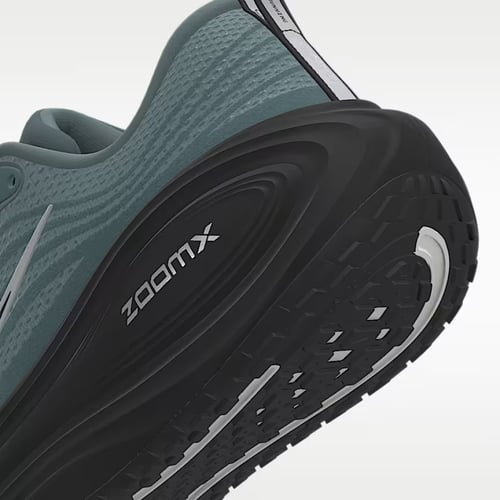 جزمة نايك Nike Vomero Plus By You رجالي