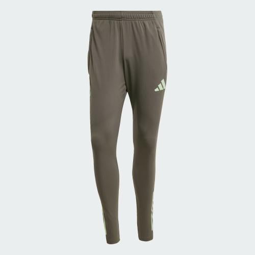 بنطلون ريال مدريد 2025/26 تمارين