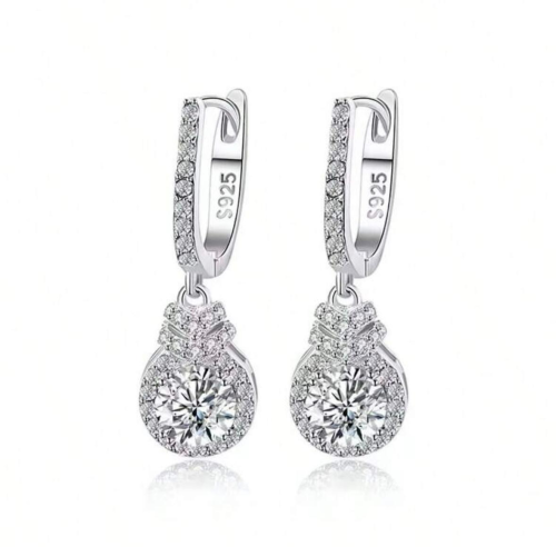 حلق بتصميم الماس | فضة عيار 925