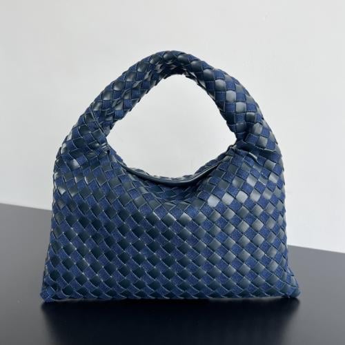 Small Bottega Hop Bag