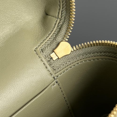 Bottega - Bang Bang Vanity Case