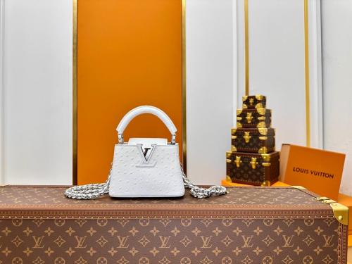 Louis Vuitton Capucines BB Bag