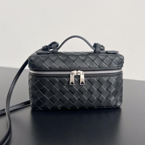 Bottega - Bang Bang Vanity Case