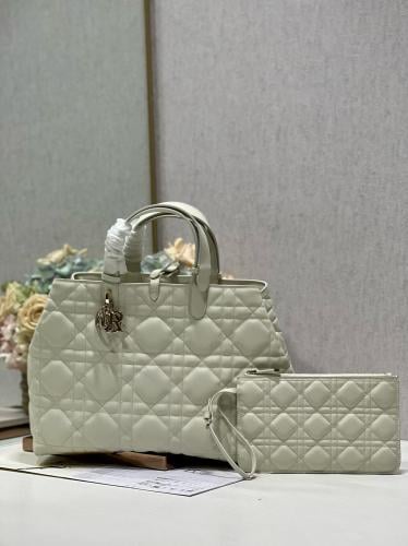 large Dior Toujours