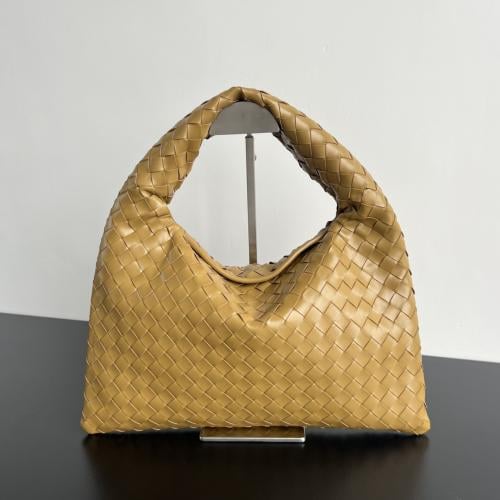 Small Bottega Hop Bag