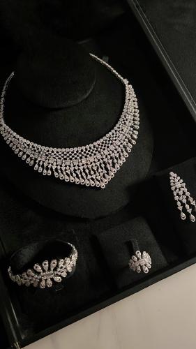 Royal set