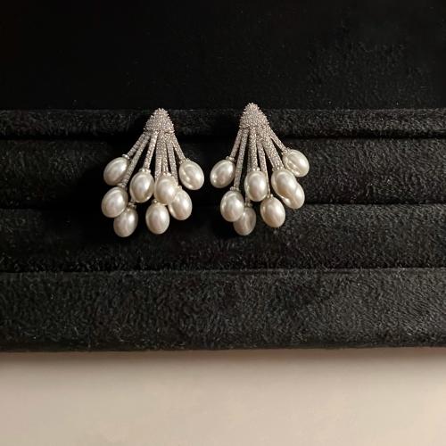 Pearl cluster earrings