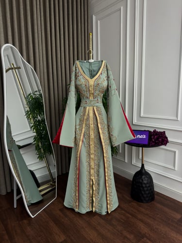 قفطان مغربي ملكي