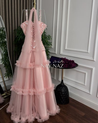 فستان تل كلوش مطرز