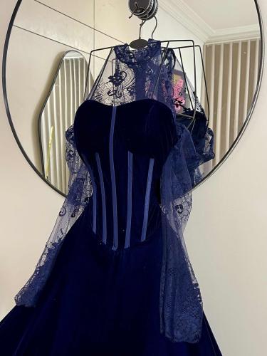 فستان مخمل دانتيل سهرة