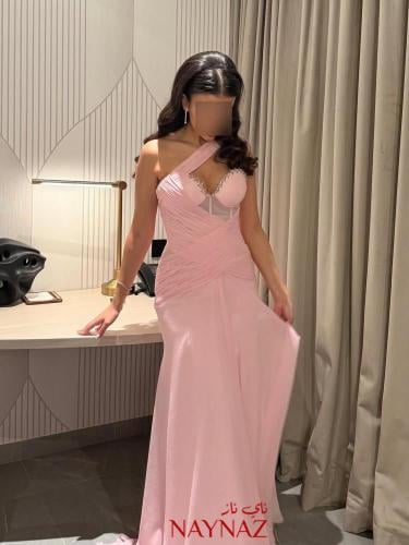 فستان سهرة ناعم