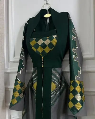 جلابية تطريز هندسي فتحة