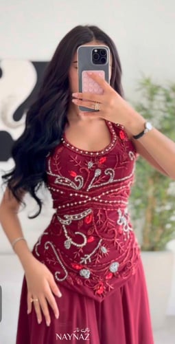 فستان سهرة أنيق بتطريز فخم