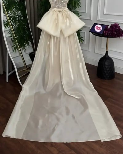 فستان كلوش فيونكة جازار