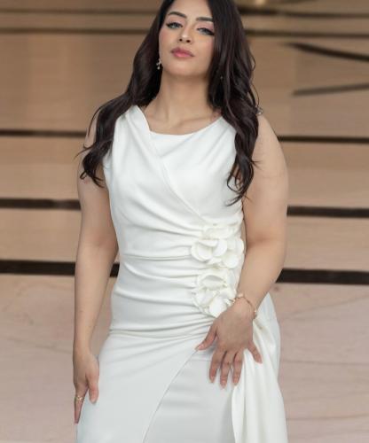 فستان باربي ورد بارز