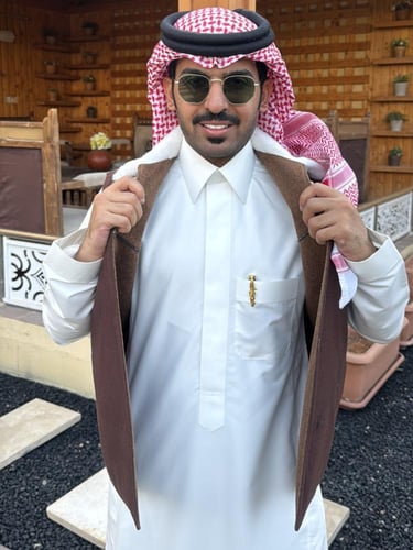 سديري جوخ دبل فيس بيج - اوف وايت