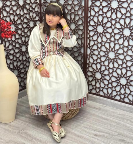 فساتين اطفال يوم بدينا