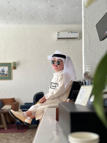 طقم الأطفال _ثوب_سديري بالإسم