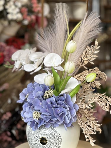 فازة ورد صناعي L26