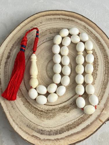 عاج الفقمه الوزن ٩٢ عدد الخرز ٣٣ القياس ١٢.٤٠ في ١...