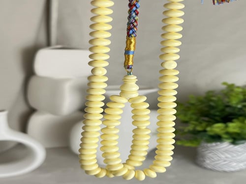 دومنه صب قديم عدد الخرز ٩٩ القياس ٩،٥٠ في ٦ معها ش...