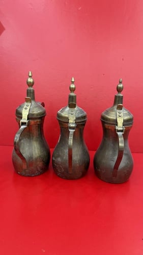 طقم دلال رسلان