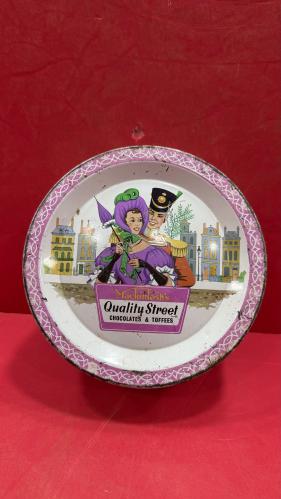 علبه ماكنتوش قديمه