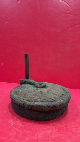 رحى او مجراش ل الزعفران من النوادر