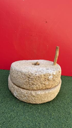 رحى حجم كبير